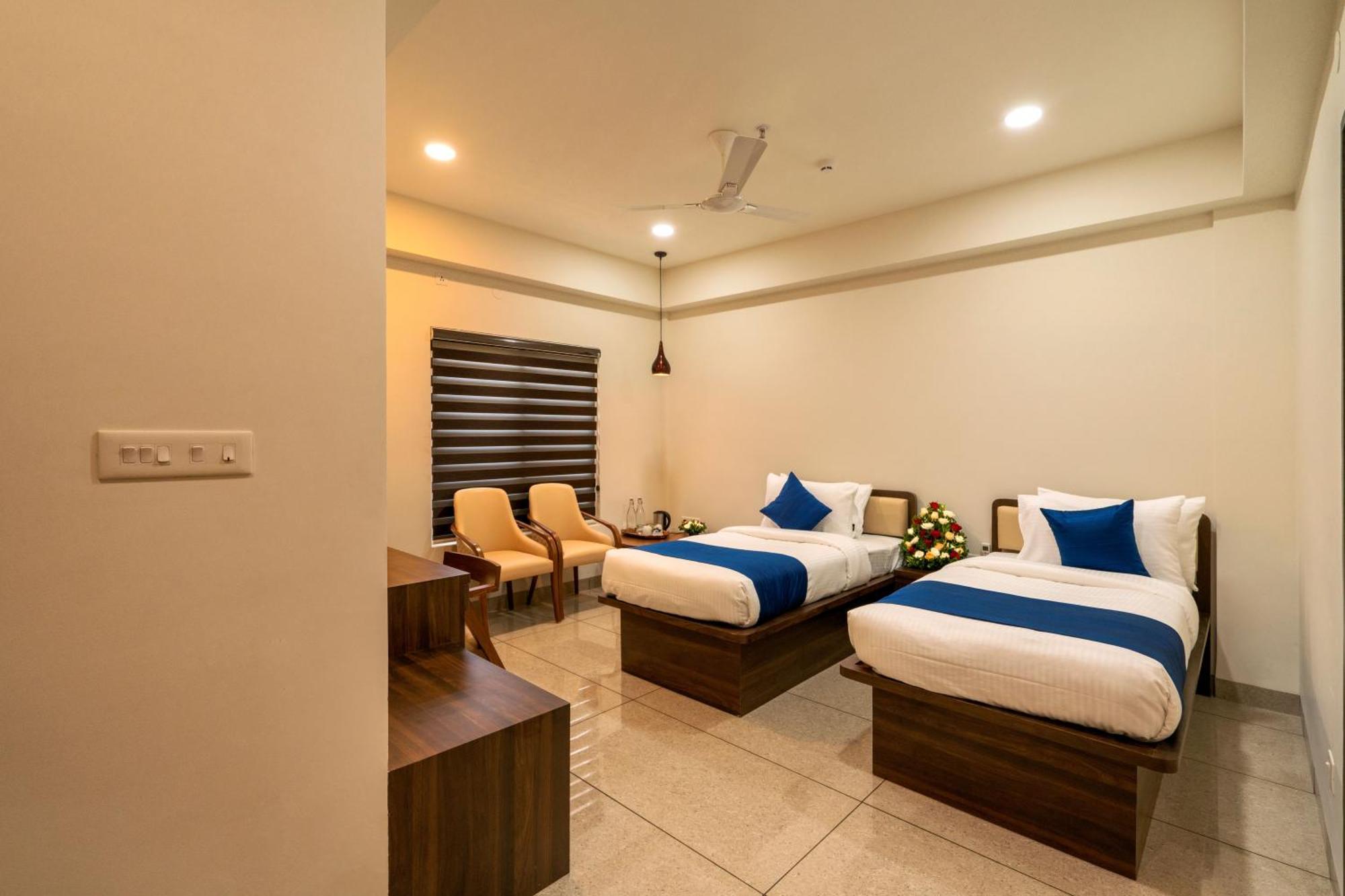 Kumbanad Heritage Hotel Vennikulam Экстерьер фото